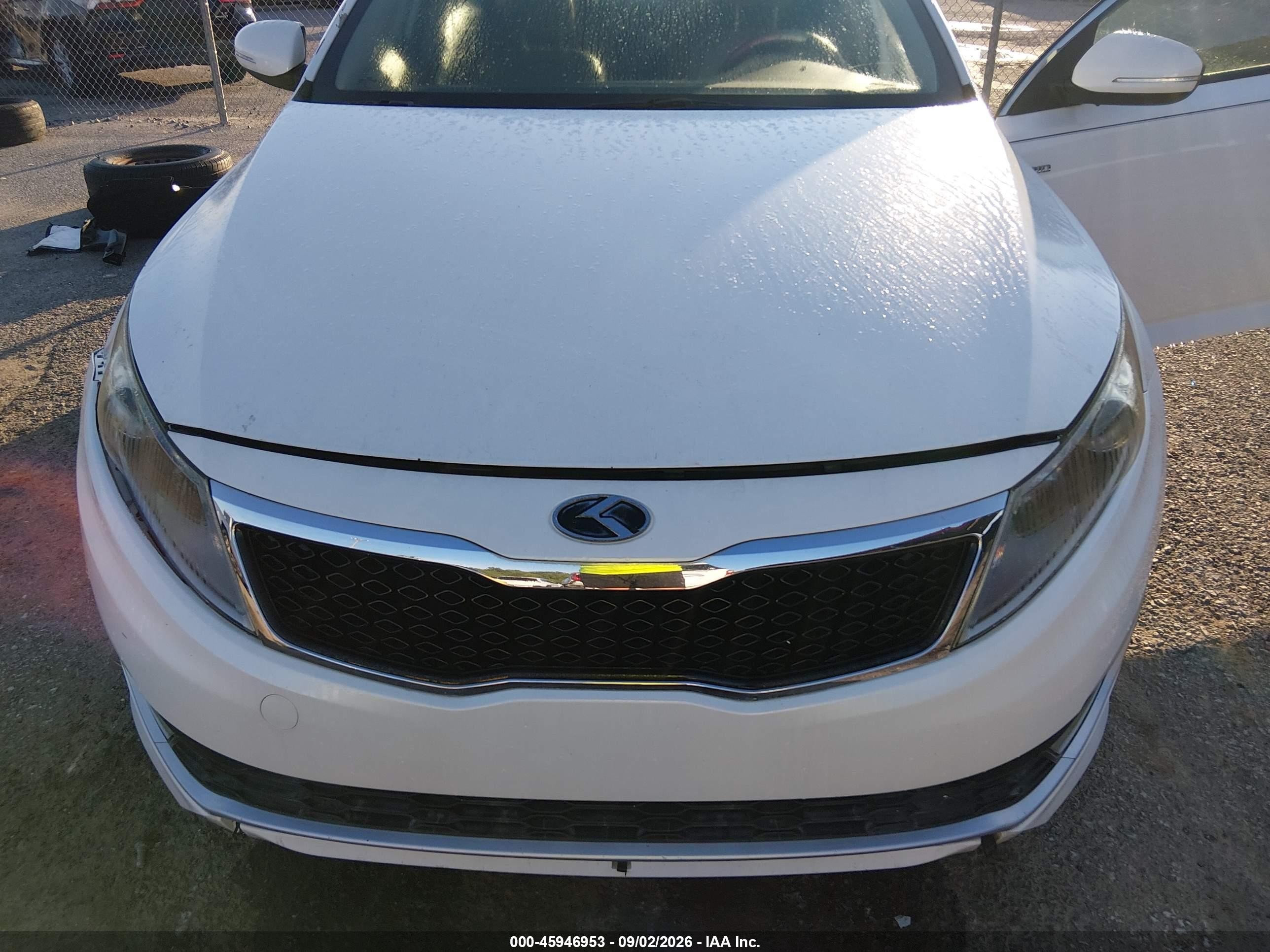 2013 Kia Optima Hybrid Ex White vin: KNAGM4ADXD5049630