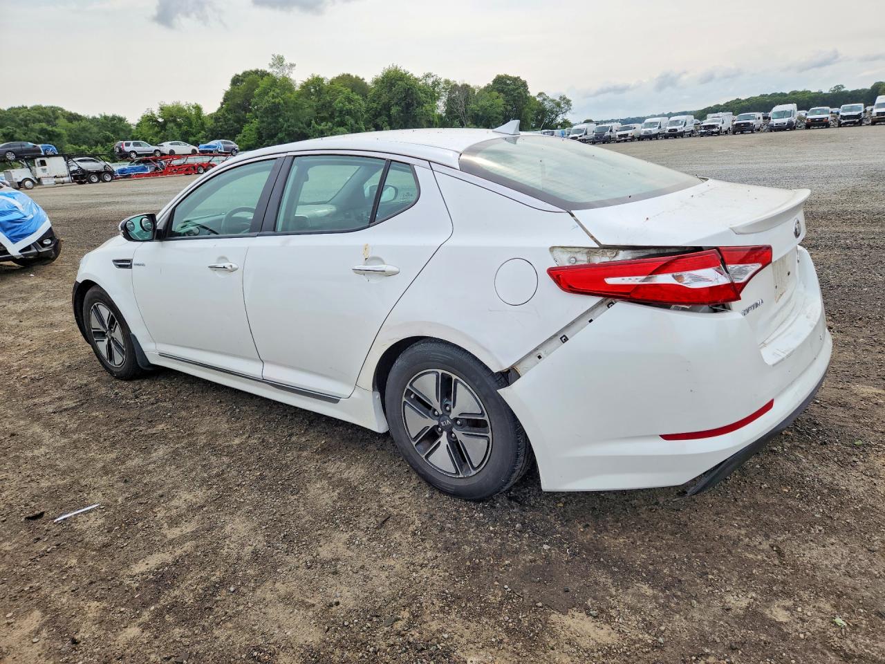 2013 Kia Optima Hybrid Белый vin: KNAGM4ADXD5060966