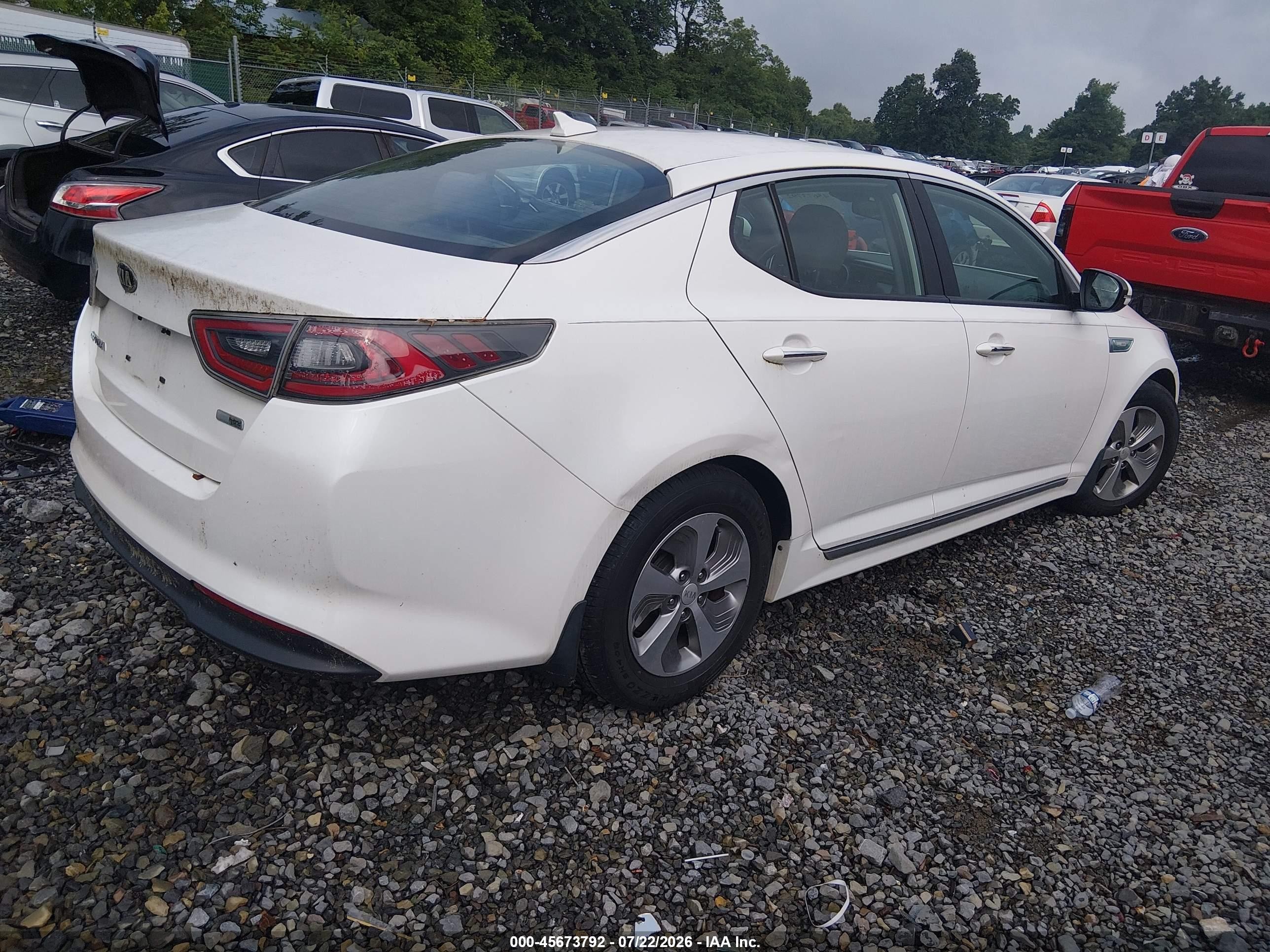 2015 Kia Optima Hybrid   Белый vin: KNAGM4ADXF5089595