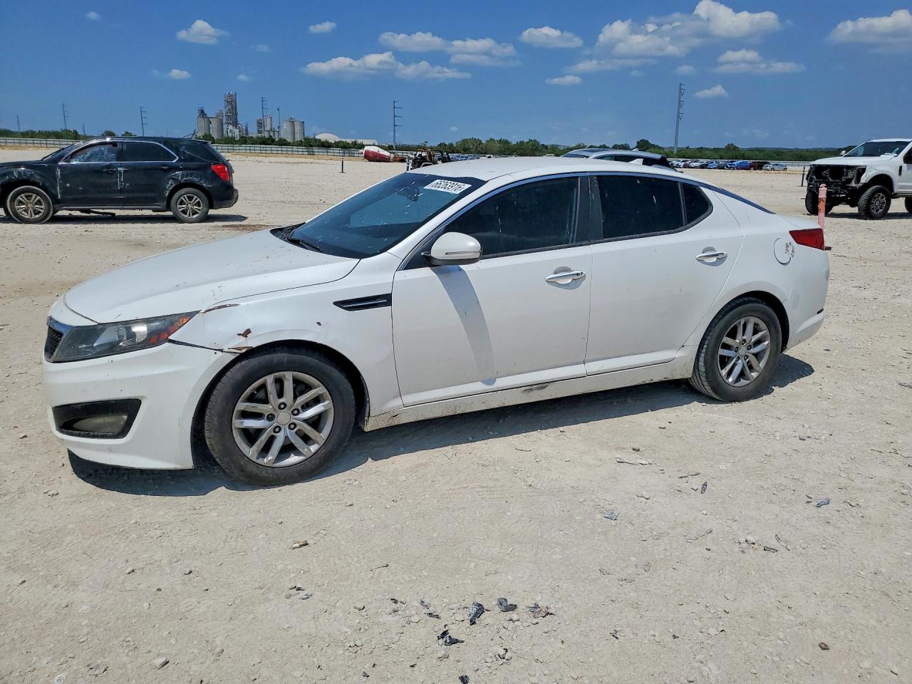 2011 Kia Optima Ex White vin: KNAGN4A70B5142645