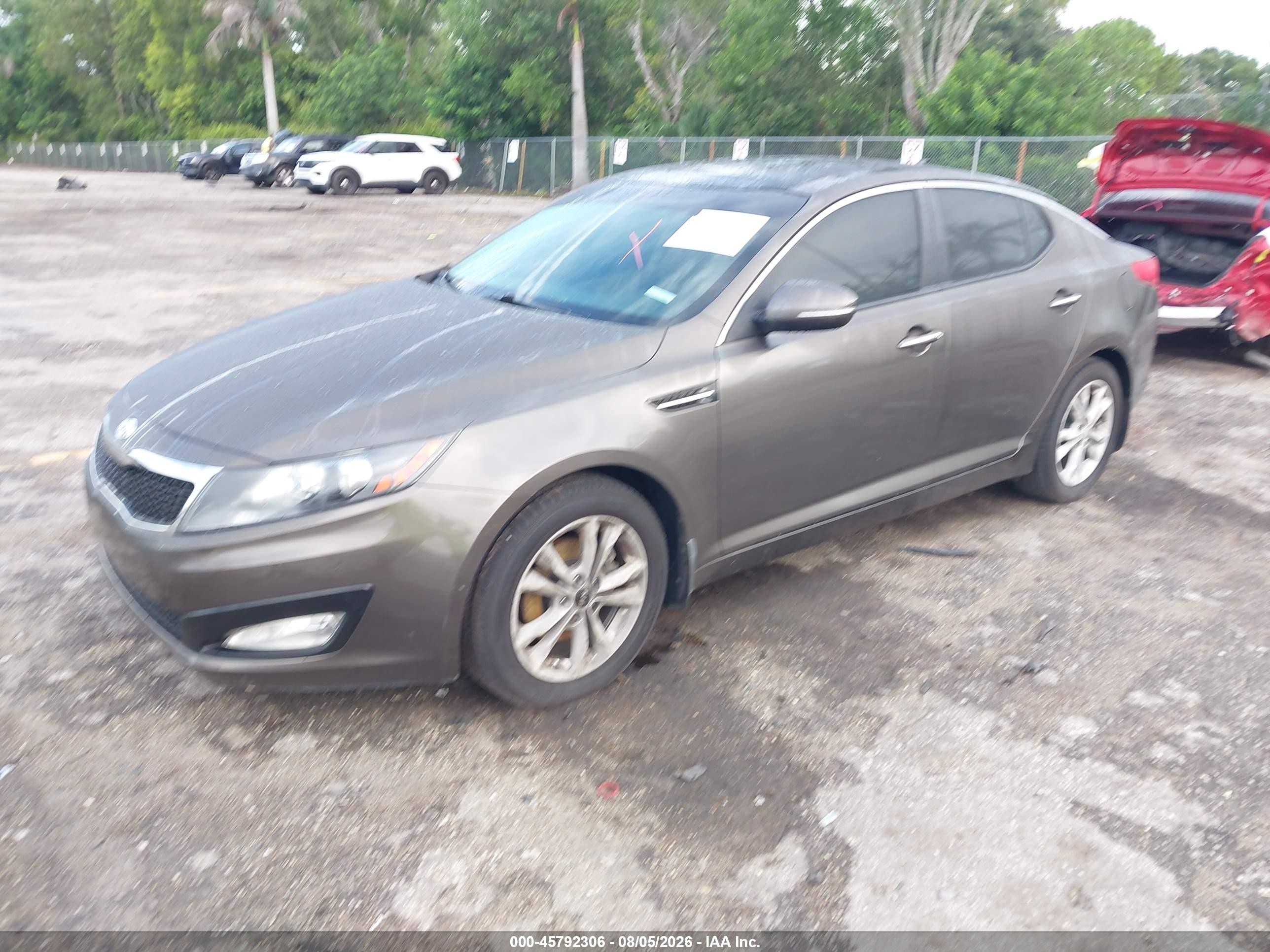 2011 Kia Optima Ex Brown vin: KNAGN4A70B5179565