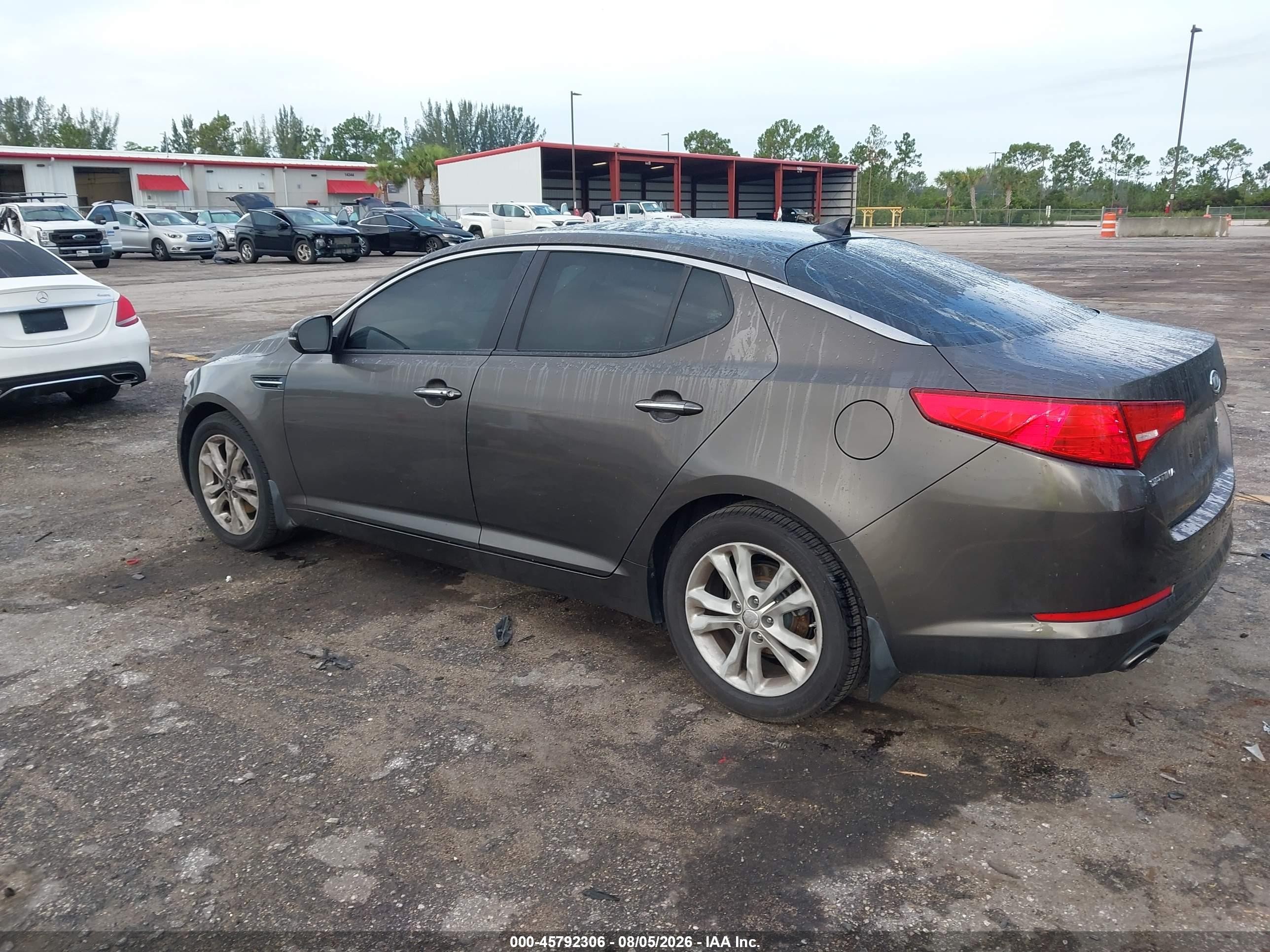 2011 Kia Optima Ex Brown vin: KNAGN4A70B5179565