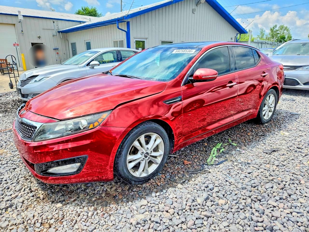 2011 Kia Optima Ex Red vin: KNAGN4A71B5077031