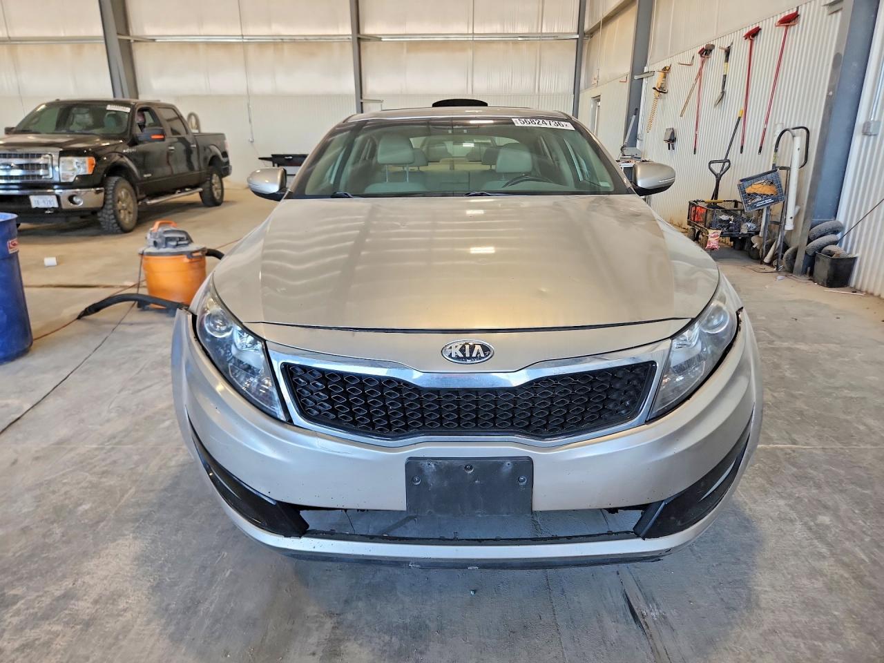 2011 Kia Optima Ex Серебряный vin: KNAGN4A71B5081807