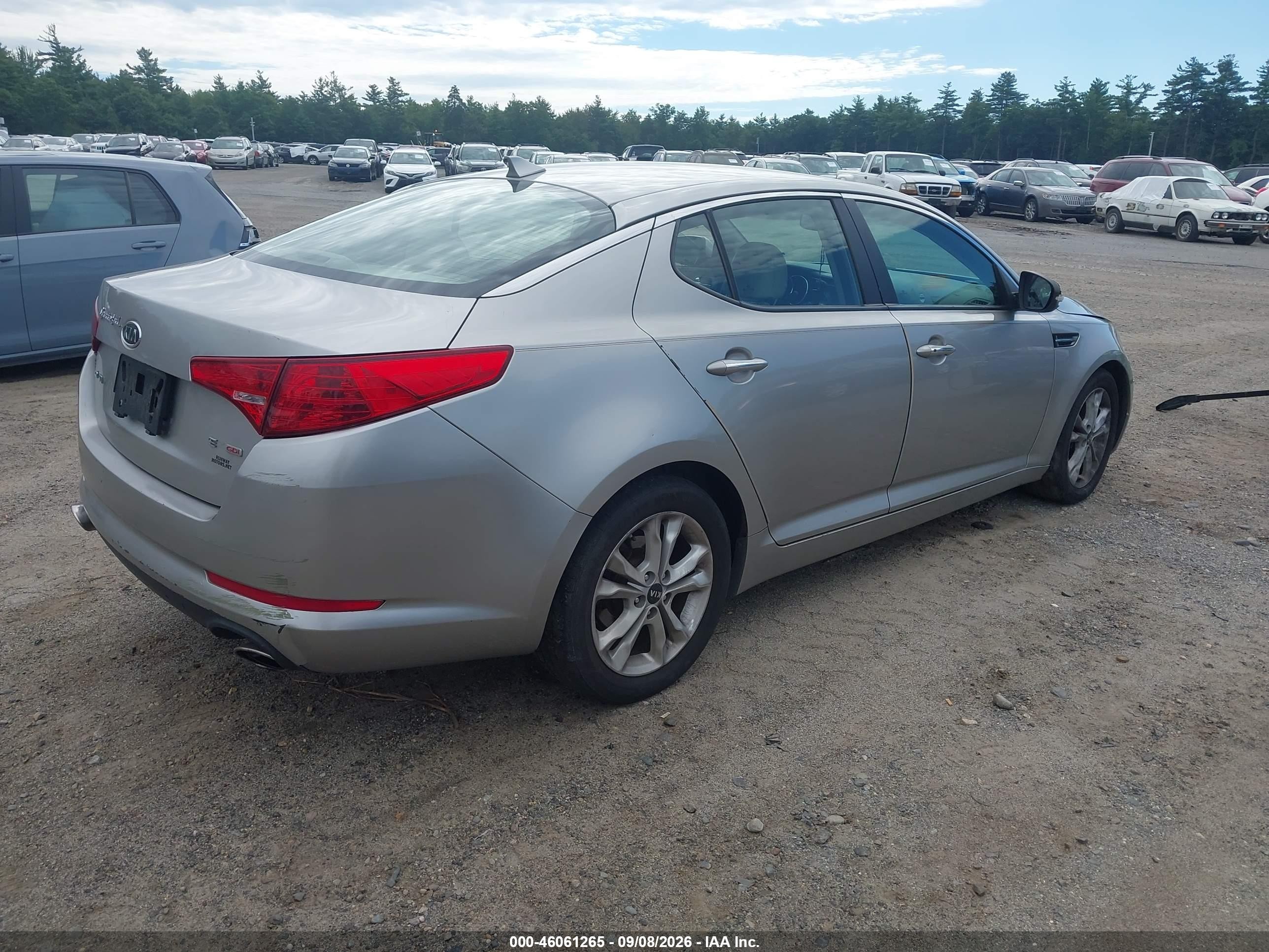 2011 Kia Optima Ex Silver vin: KNAGN4A72B5076258