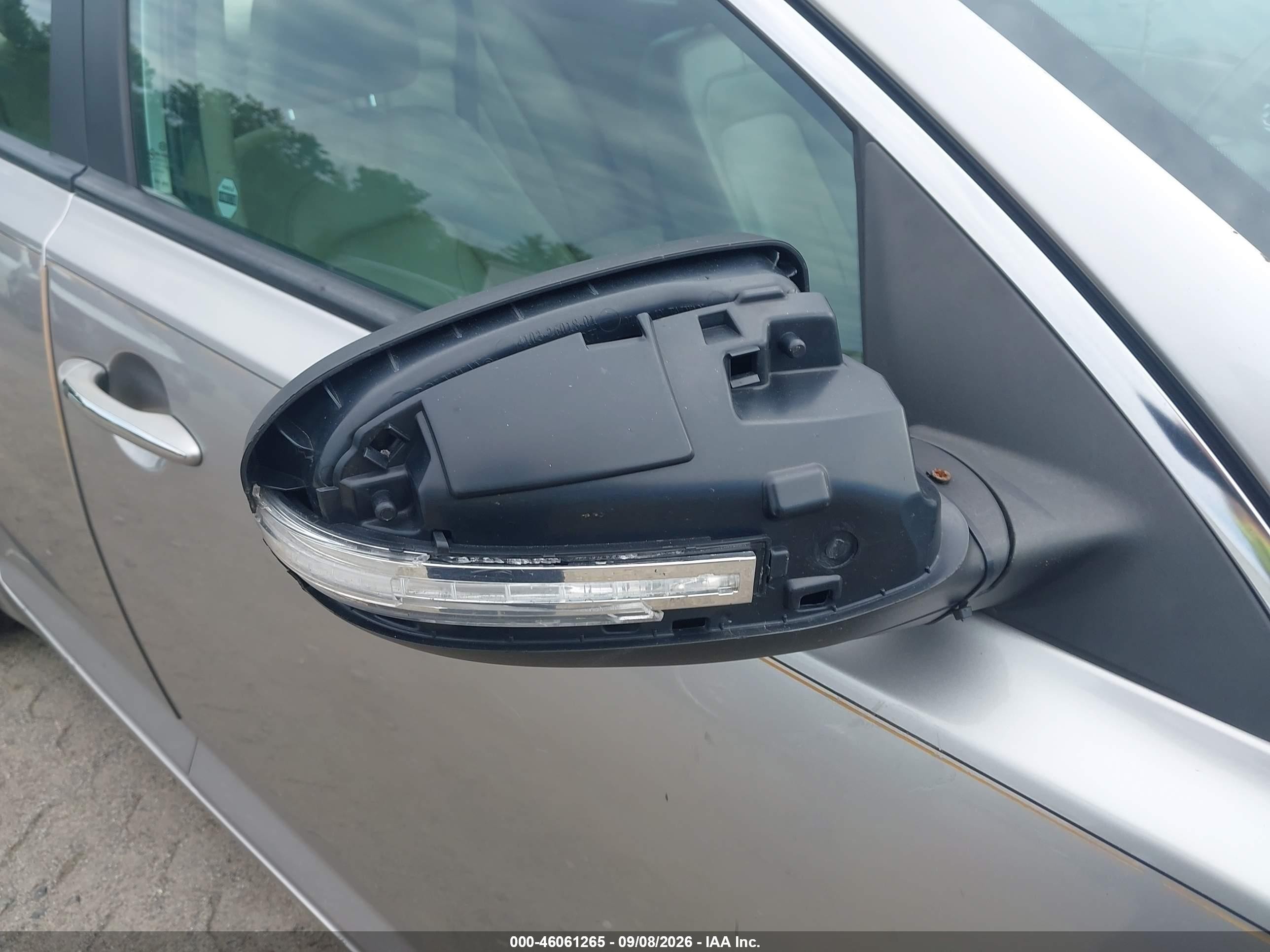 2011 Kia Optima Ex Silver vin: KNAGN4A72B5076258