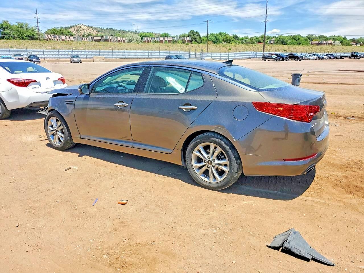 2011 Kia Optima Ex Gold vin: KNAGN4A72B5087101