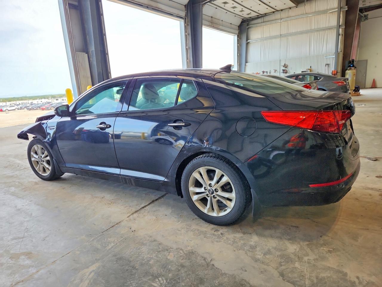 2011 Kia Optima Ex Black vin: KNAGN4A72B5099720
