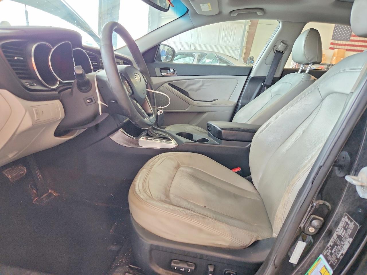 2011 Kia Optima Ex Black vin: KNAGN4A72B5099720