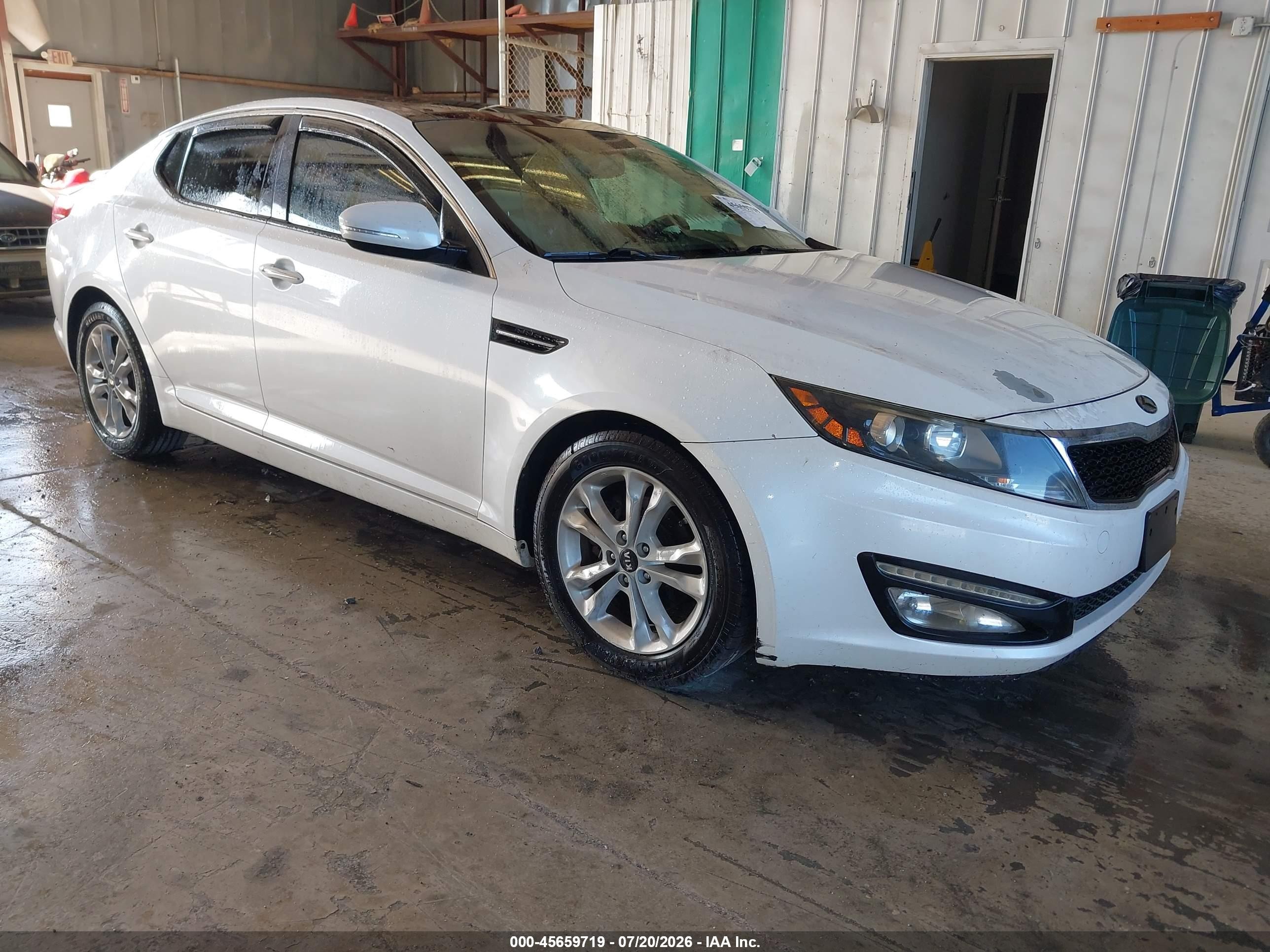 2011 Kia Optima Ex Белый vin: KNAGN4A74B5054522