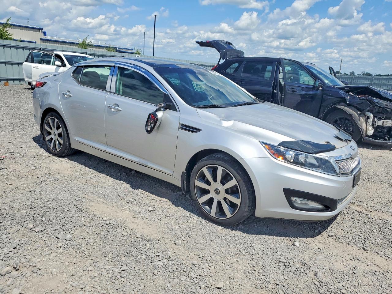 2011 Kia Optima Ex Silver vin: KNAGN4A76B5140348