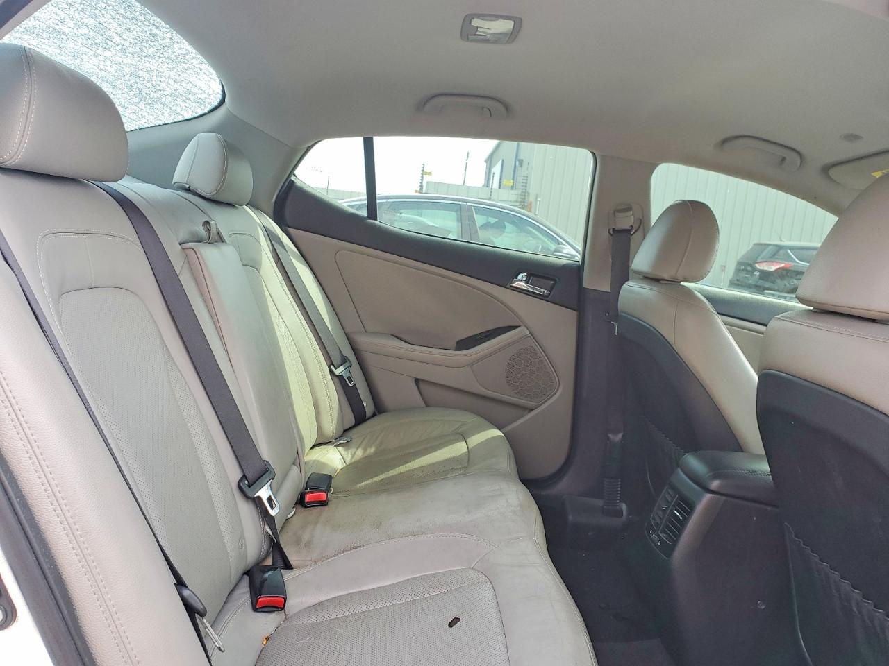 2011 Kia Optima Ex White vin: KNAGN4A76B5153052