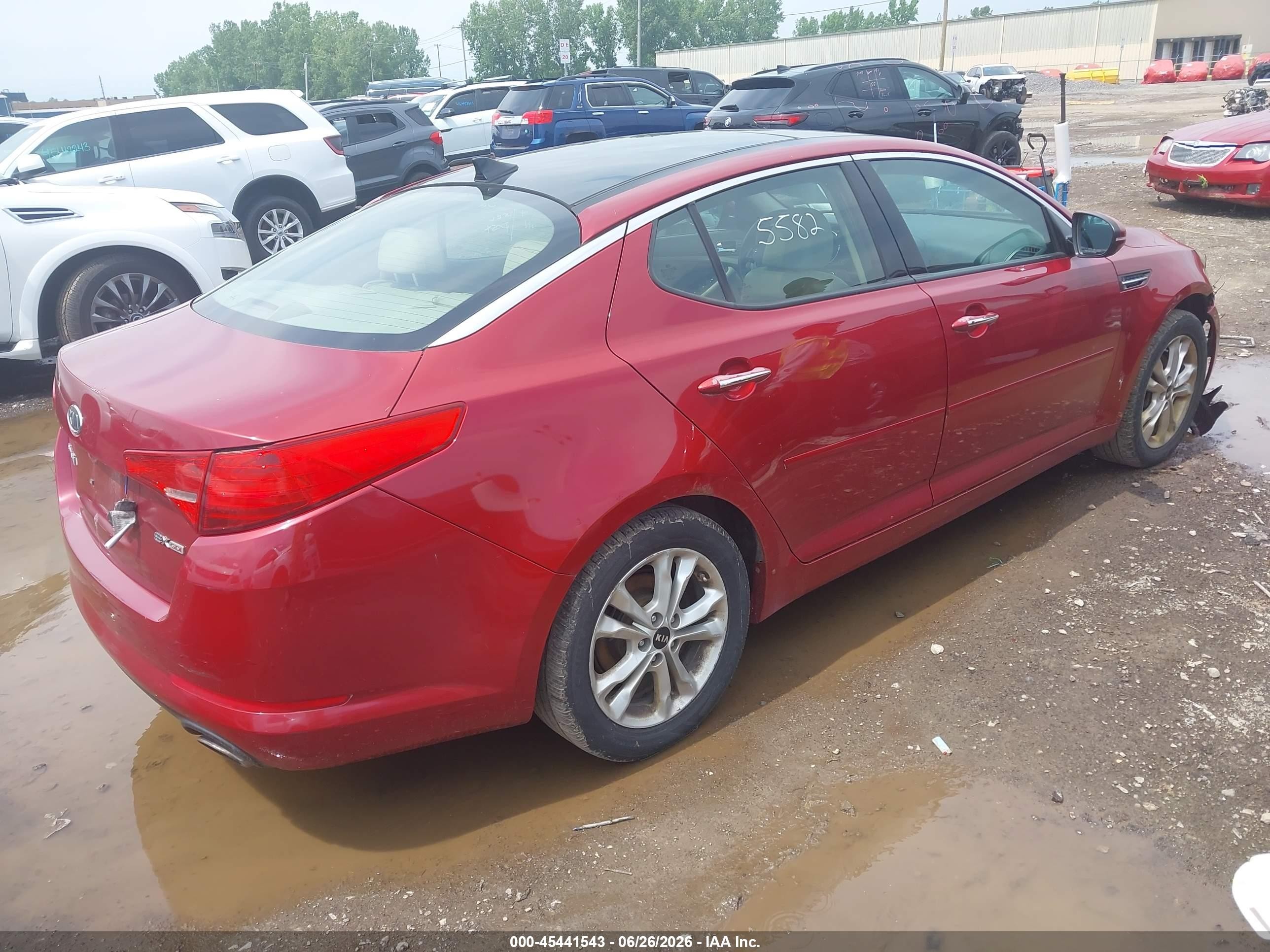 2011 Kia Optima Ex Red vin: KNAGN4A76B5169008