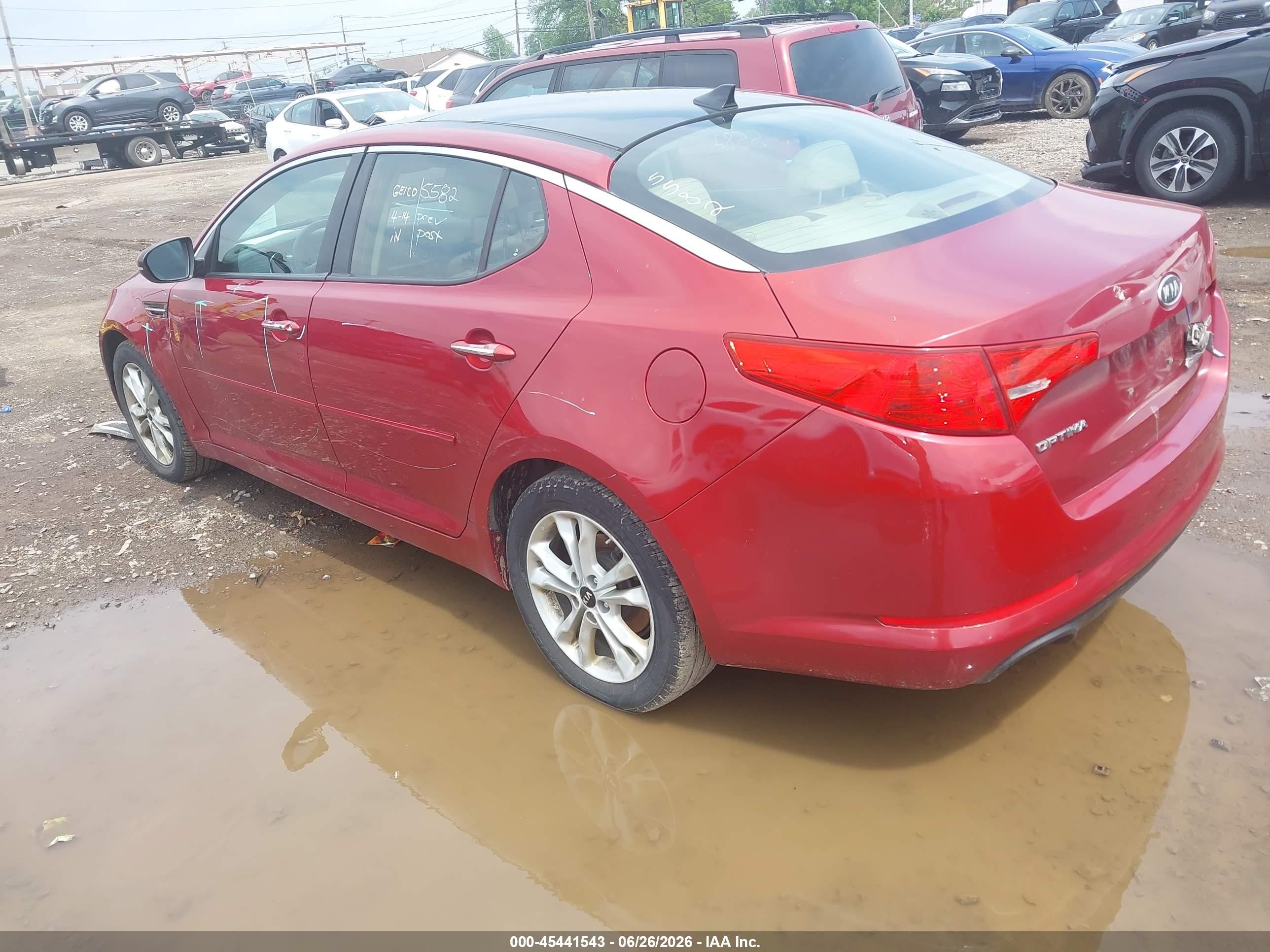 2011 Kia Optima Ex Red vin: KNAGN4A76B5169008