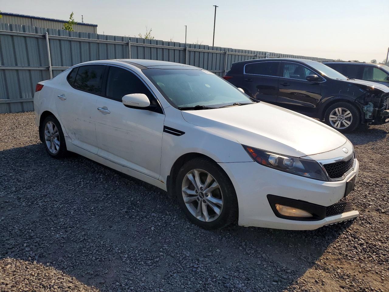 2013 Kia Optima Ex White vin: KNAGN4A76D5385458