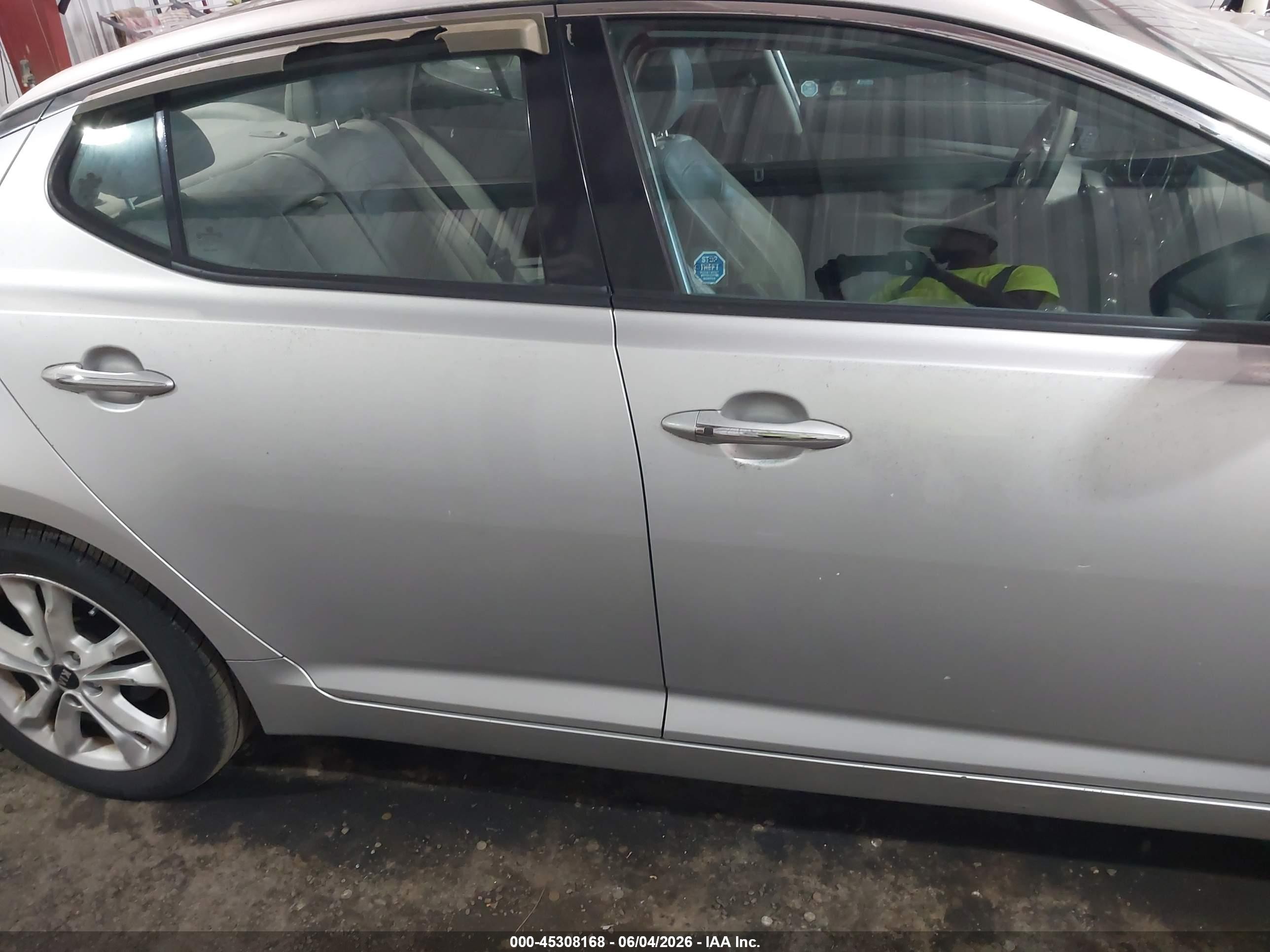 2011 Kia Optima Ex Silver vin: KNAGN4A79B5061692