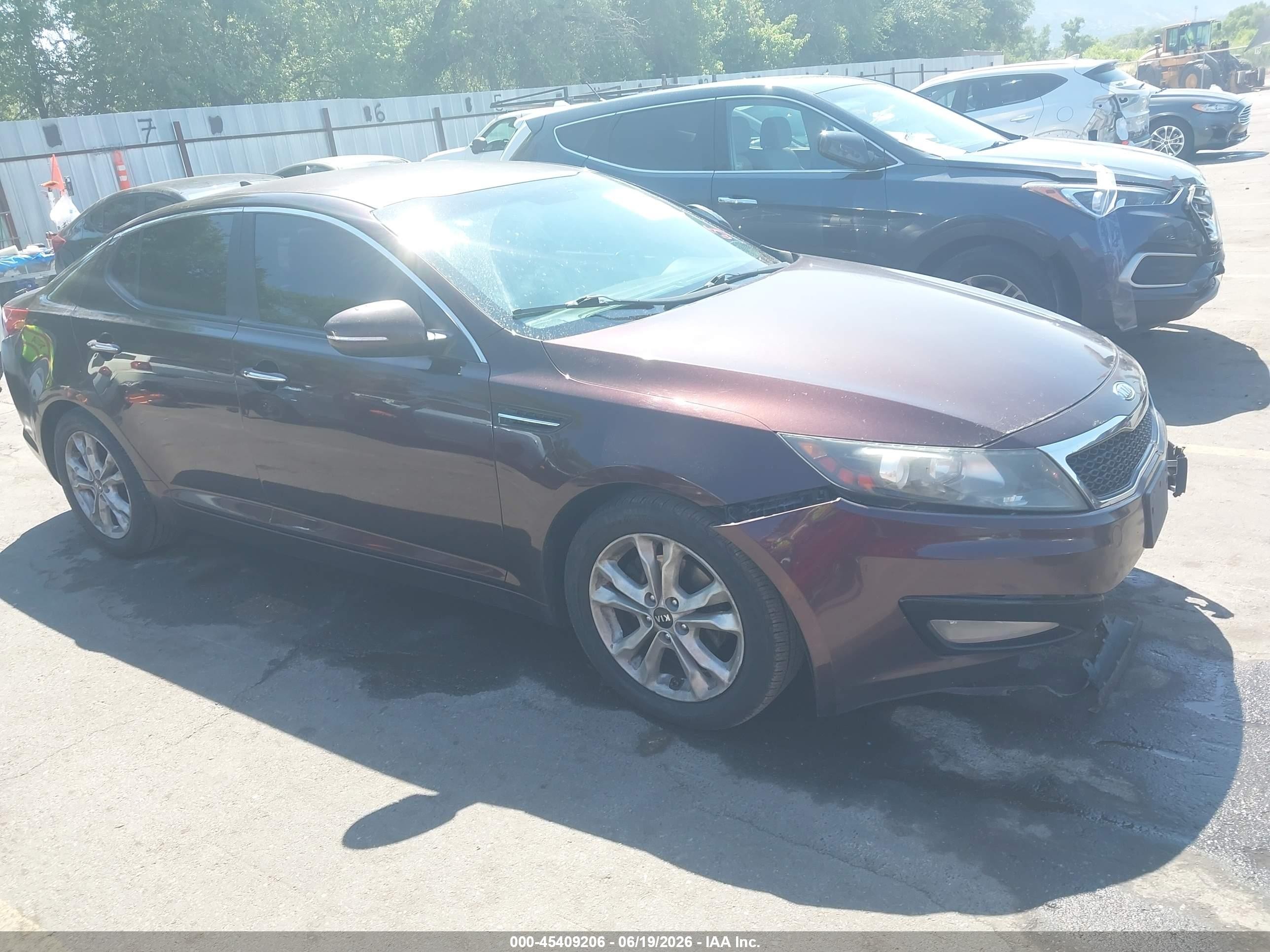2011 Kia Optima Ex Burgundy vin: KNAGN4A7XB5048188