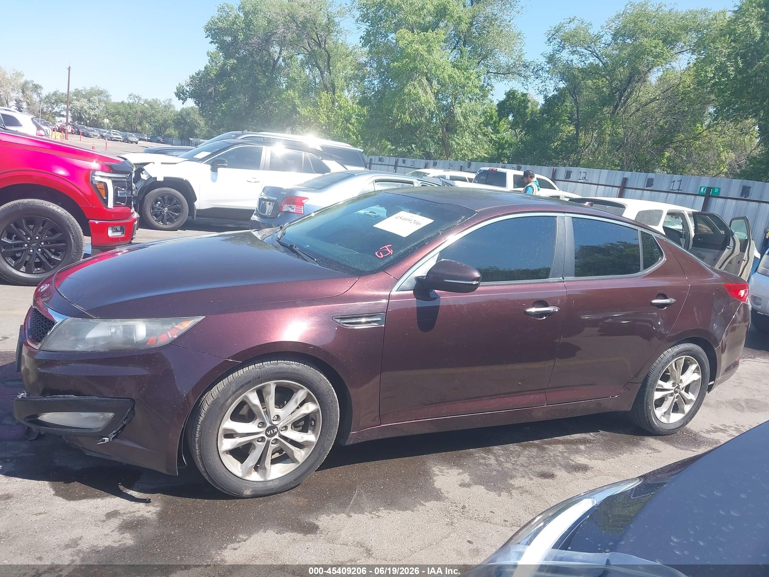 2011 Kia Optima Ex Burgundy vin: KNAGN4A7XB5048188