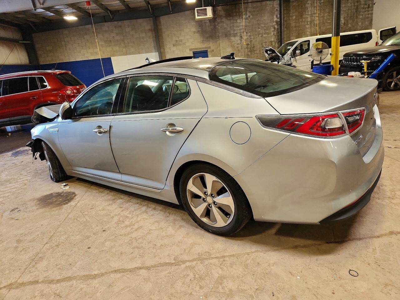 2014 Kia Optima Hybrid Silver vin: KNAGN4AD0E5074356