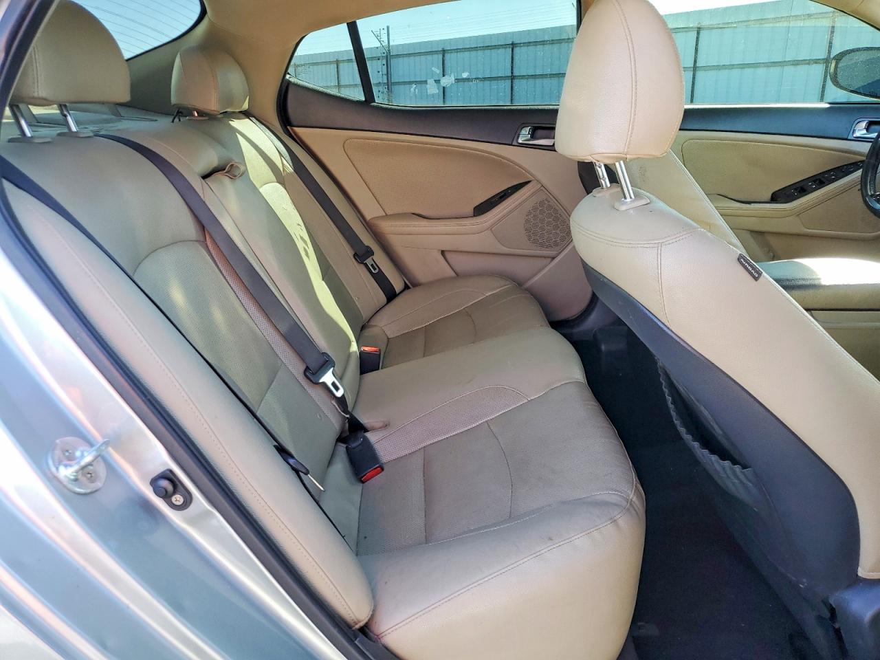2015 Kia Optima Hybrid Silver vin: KNAGN4AD7F5080043