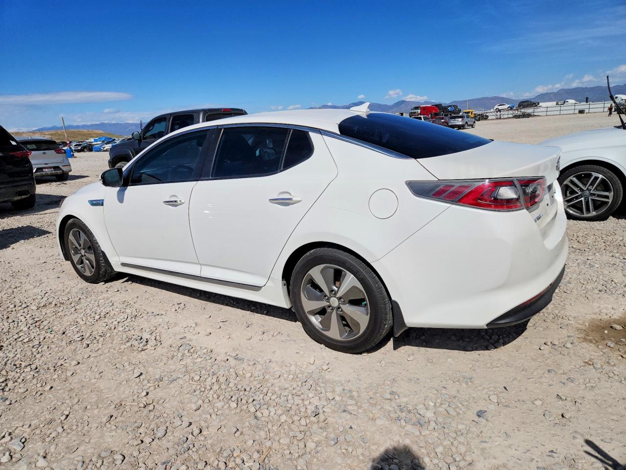 2014 Kia Optima Hybrid Белый vin: KNAGN4AD8E5069969