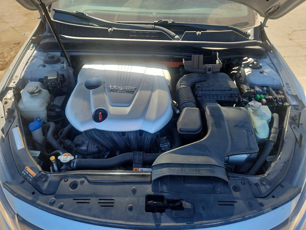 2015 Kia Optima Hybrid Silver vin: KNAGN4AD8F5080052