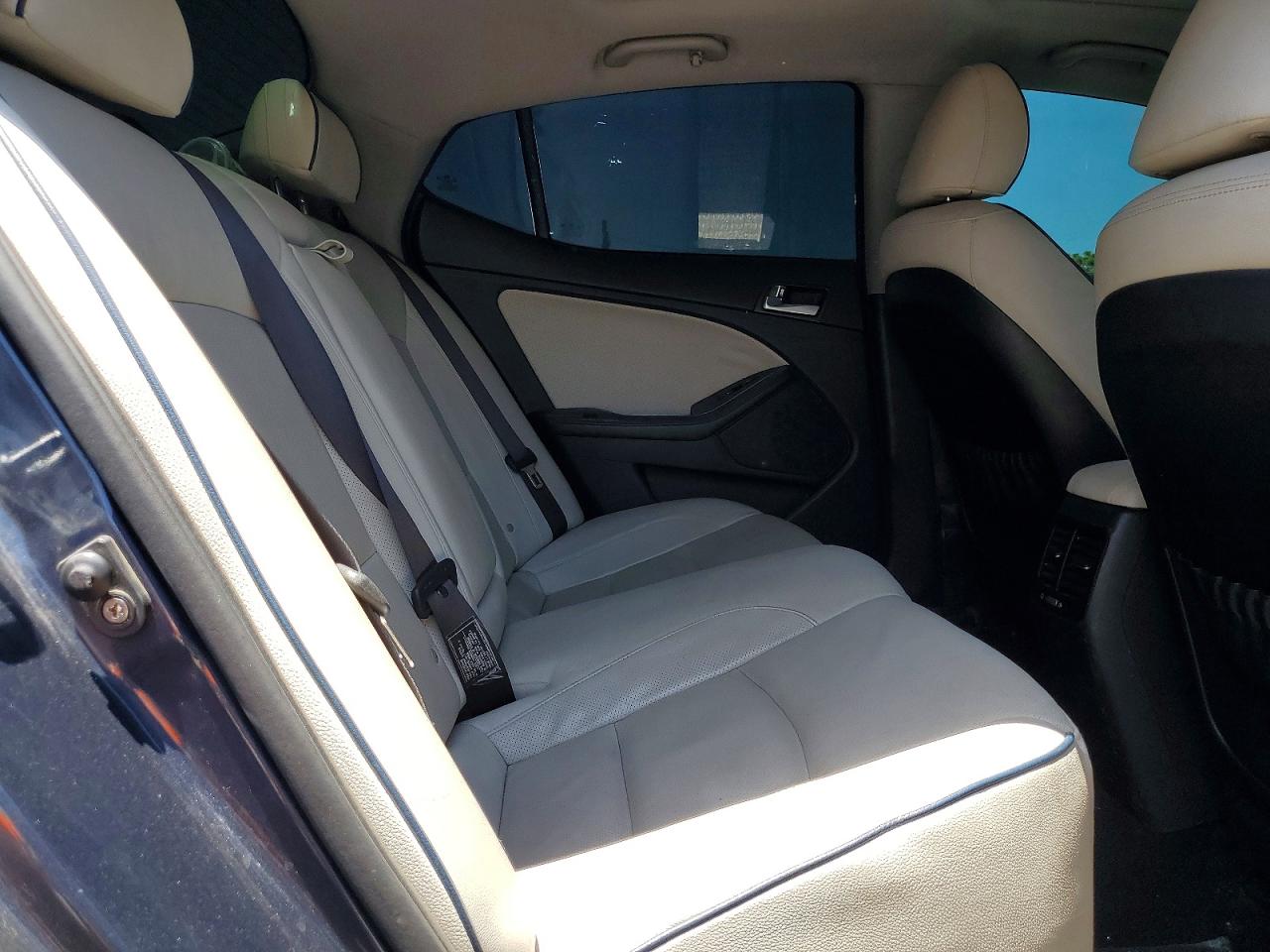 2015 Kia Optima Hybrid Blue vin: KNAGN4ADXF5085088