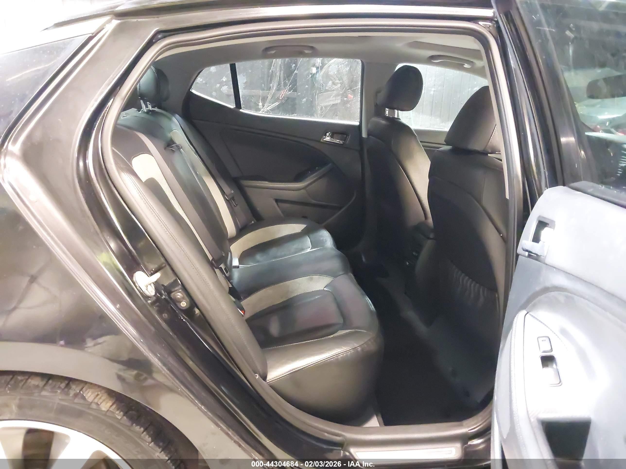 2011 Kia Optima Sx Black vin: KNAGR4A65B5090358