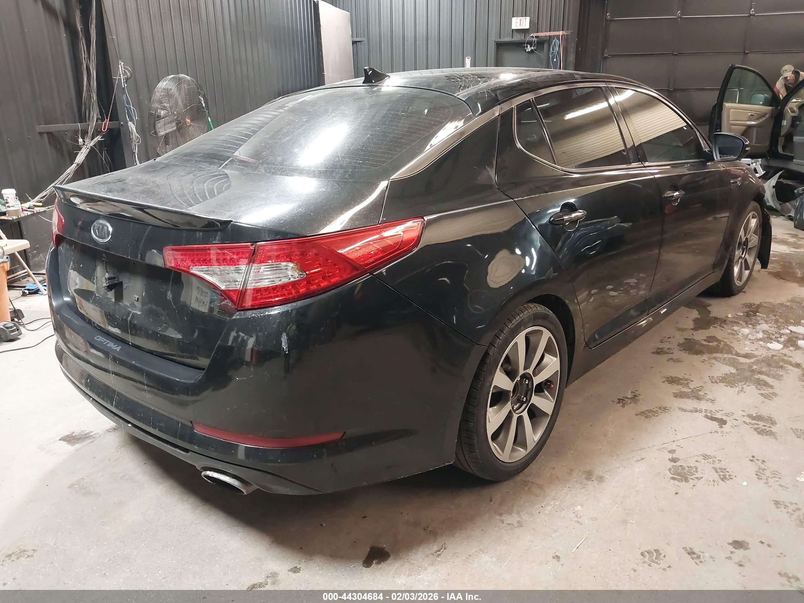 2011 Kia Optima Sx Black vin: KNAGR4A65B5090358