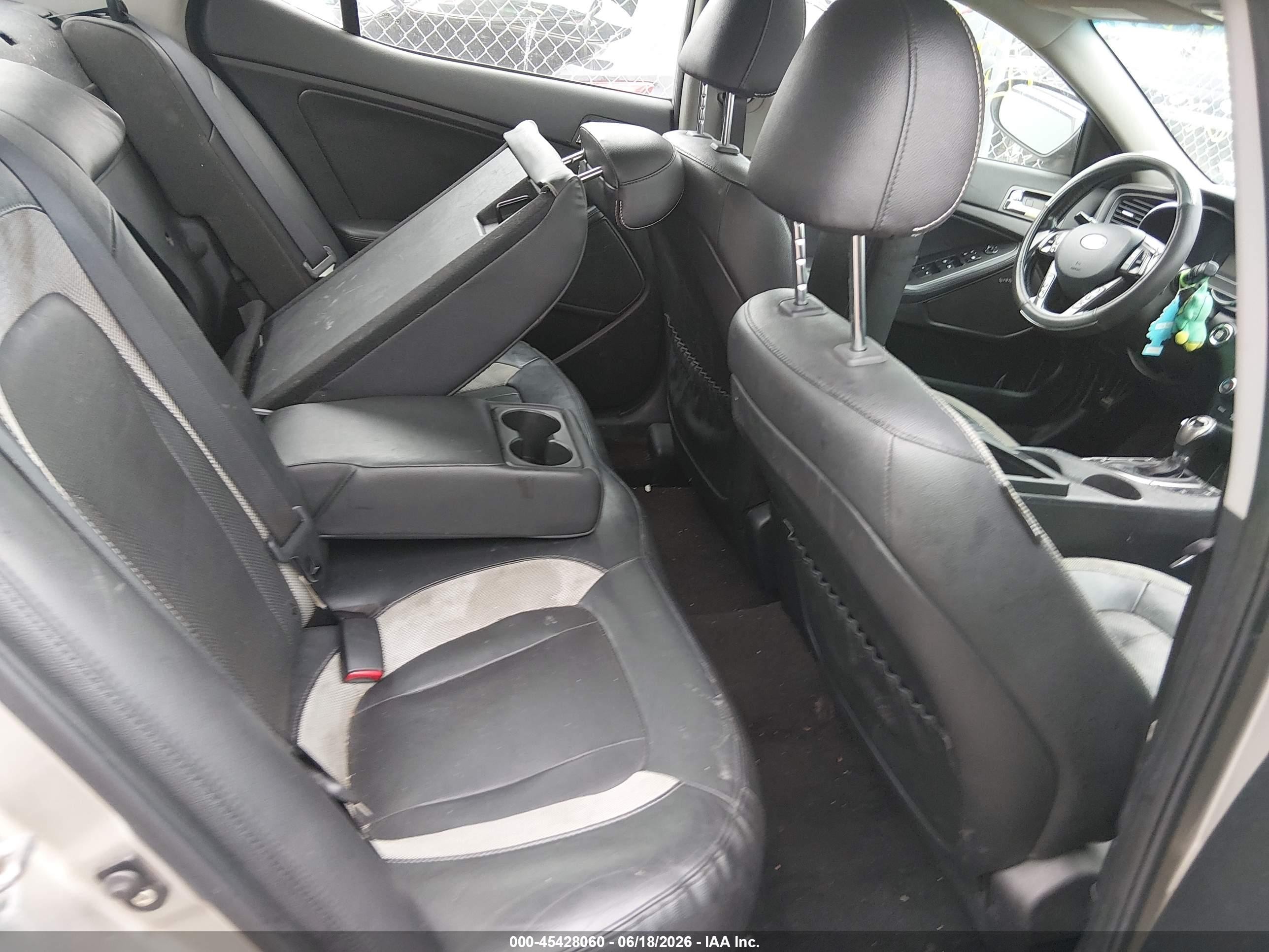 2011 Kia Optima Sx Золотой vin: KNAGR4A67B5119925
