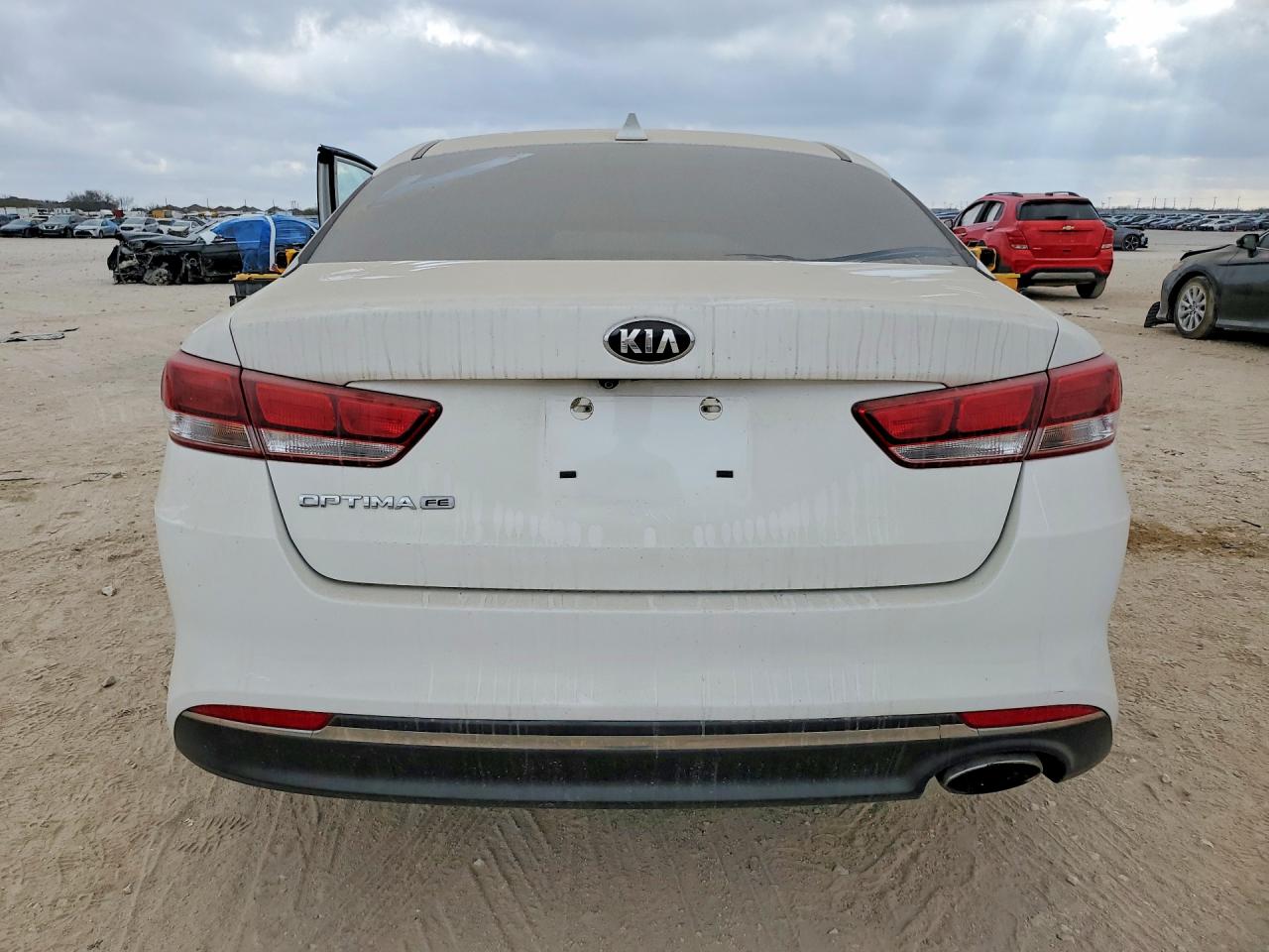 2016 Kia Optima Lx White vin: KNAGT4L34G5103242