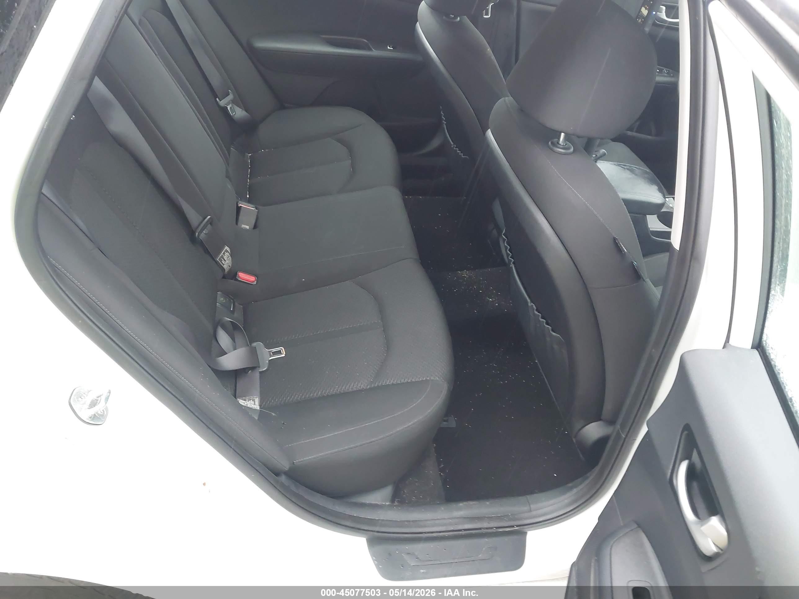 2017 Kia Optima Lx White vin: KNAGT4L39H5147772