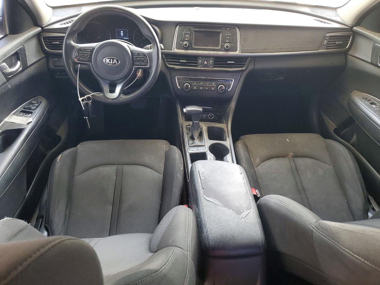 2016 Kia Optima Lx Белый vin: KNAGT4L3XG5072983