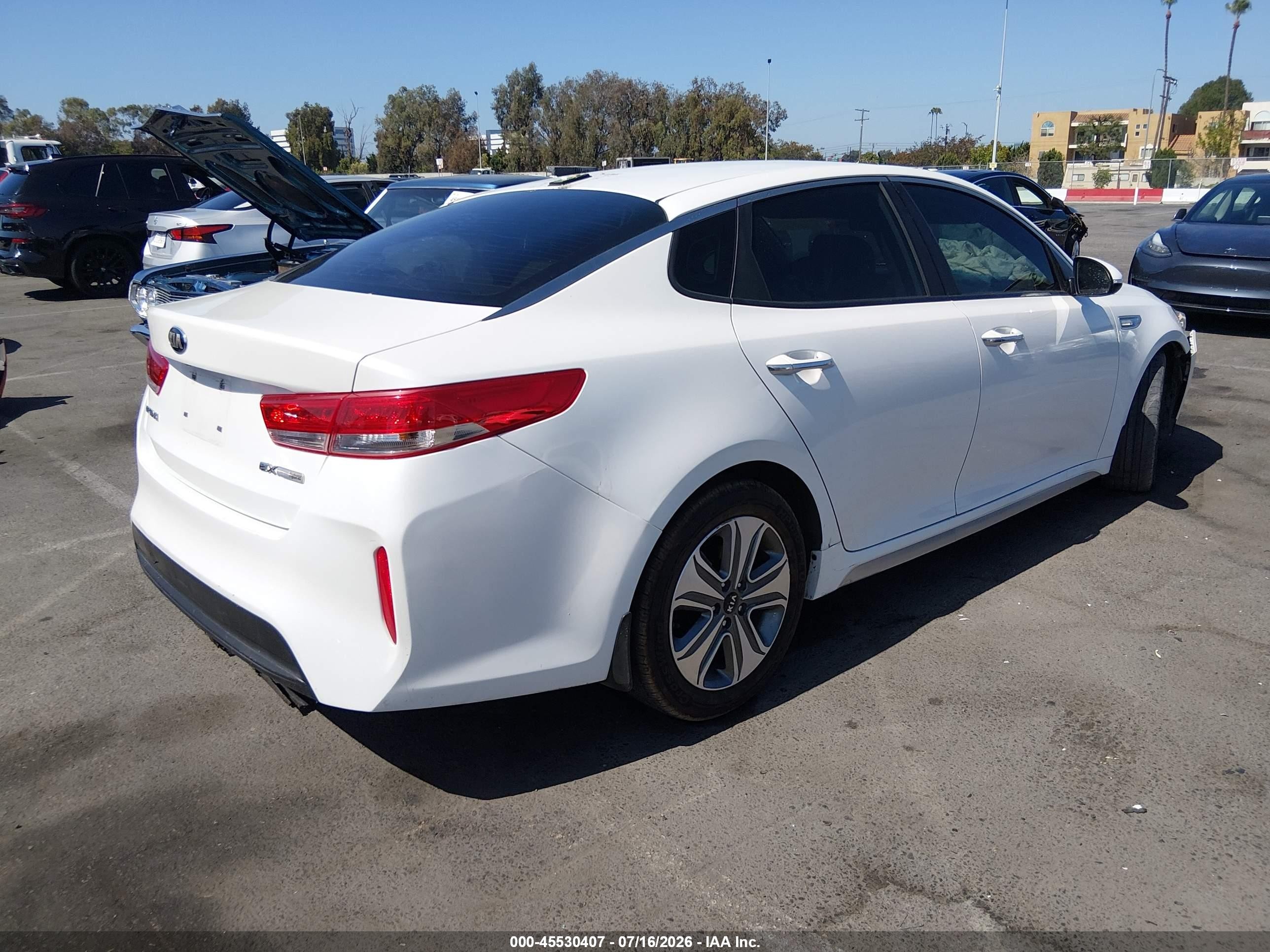 2017 Kia Optima Hybrid Ex White vin: KNAGU4LE3H5012558