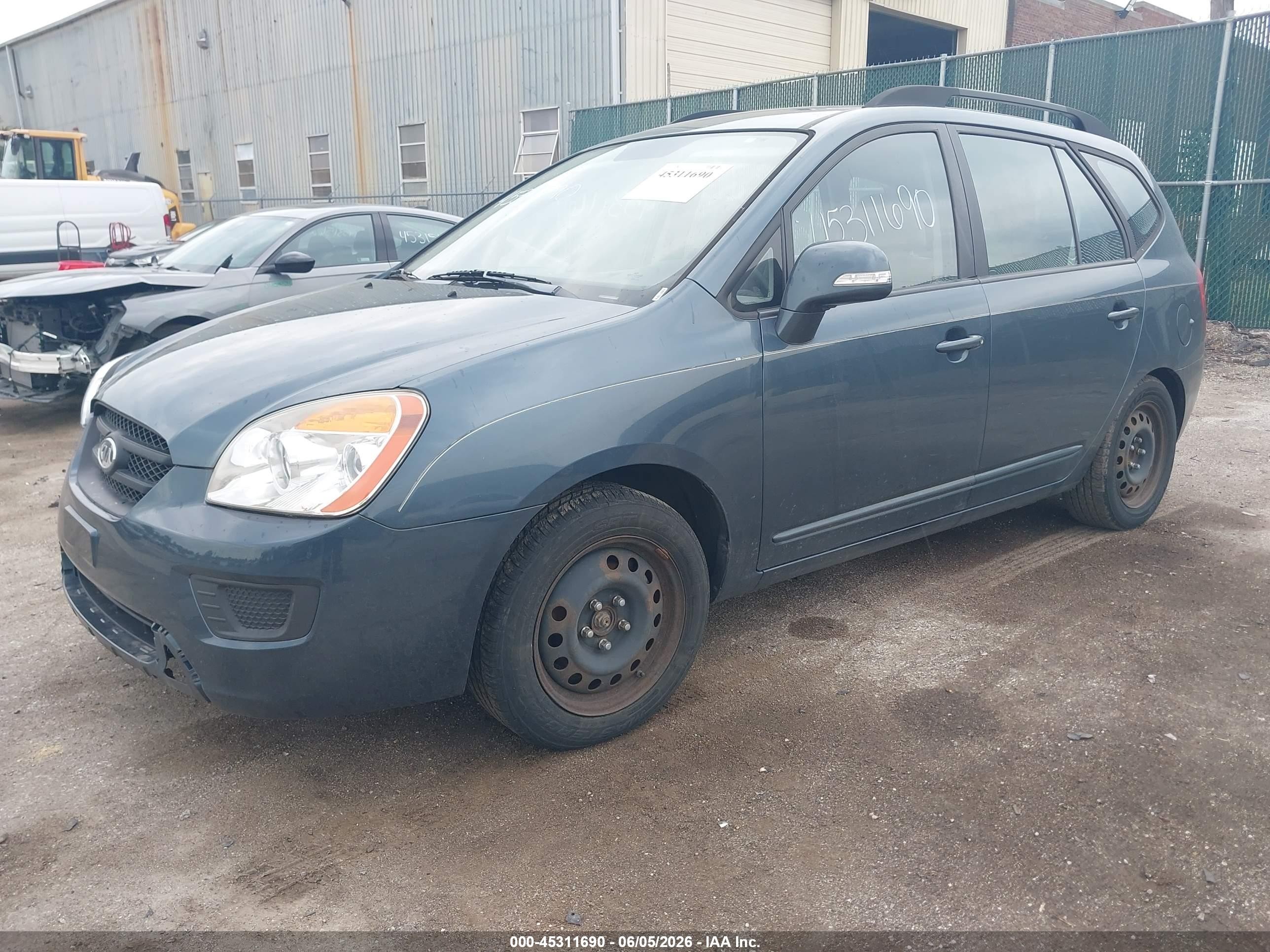 2010 Kia Rondo Lx Blue vin: KNAHG8C80A7303770