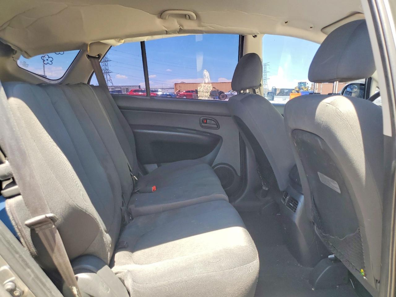 2010 Kia Rondo Lx Silver vin: KNAHG8C87A7308898