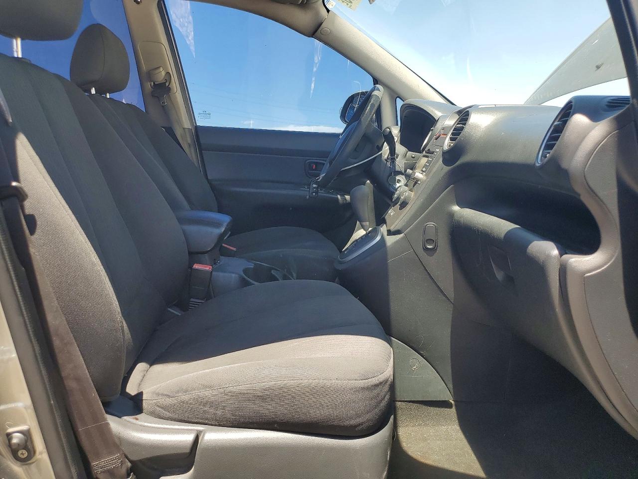 2010 Kia Rondo Lx Silver vin: KNAHG8C87A7308898