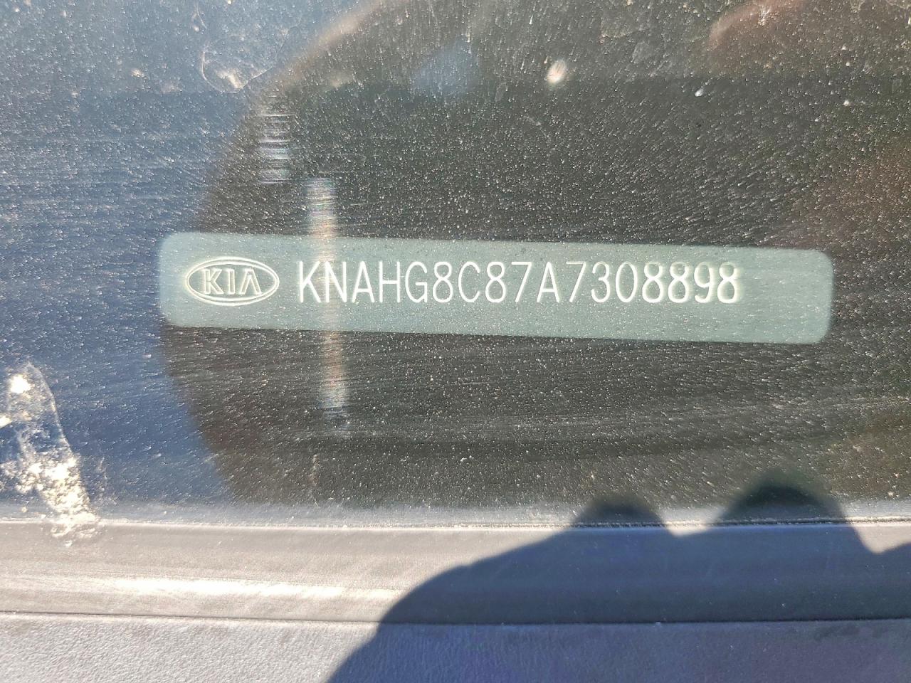 2010 Kia Rondo Lx Silver vin: KNAHG8C87A7308898
