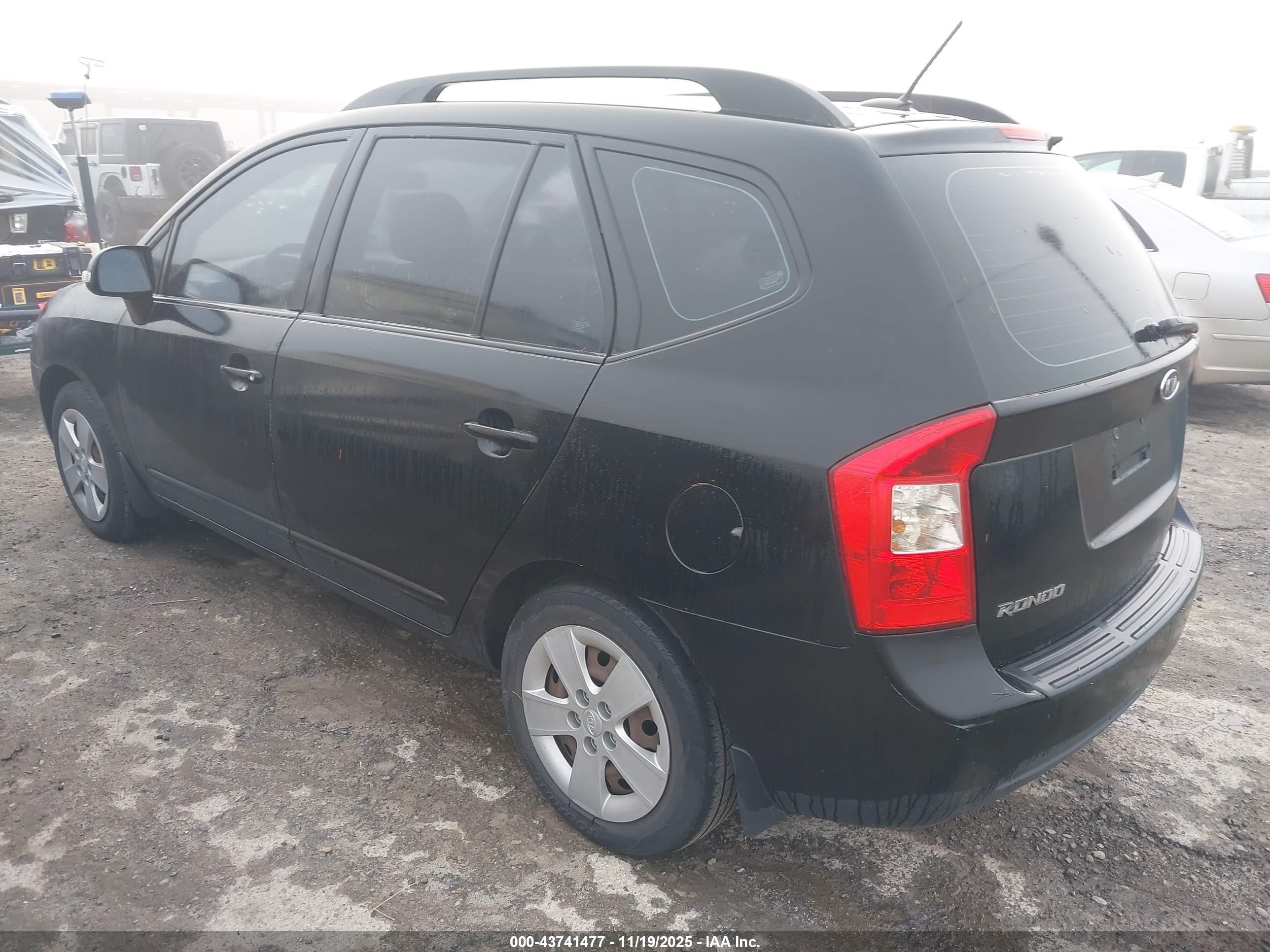 2010 Kia Rondo Lx Black vin: KNAHG8C90A7305401