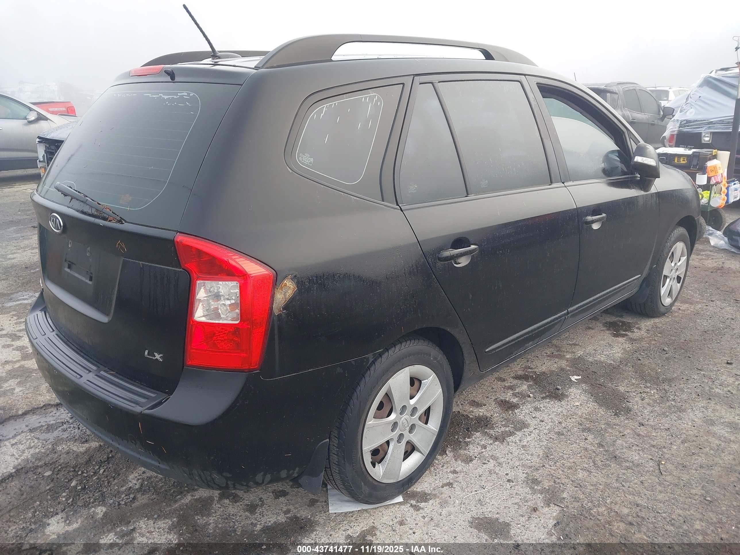 2010 Kia Rondo Lx Black vin: KNAHG8C90A7305401