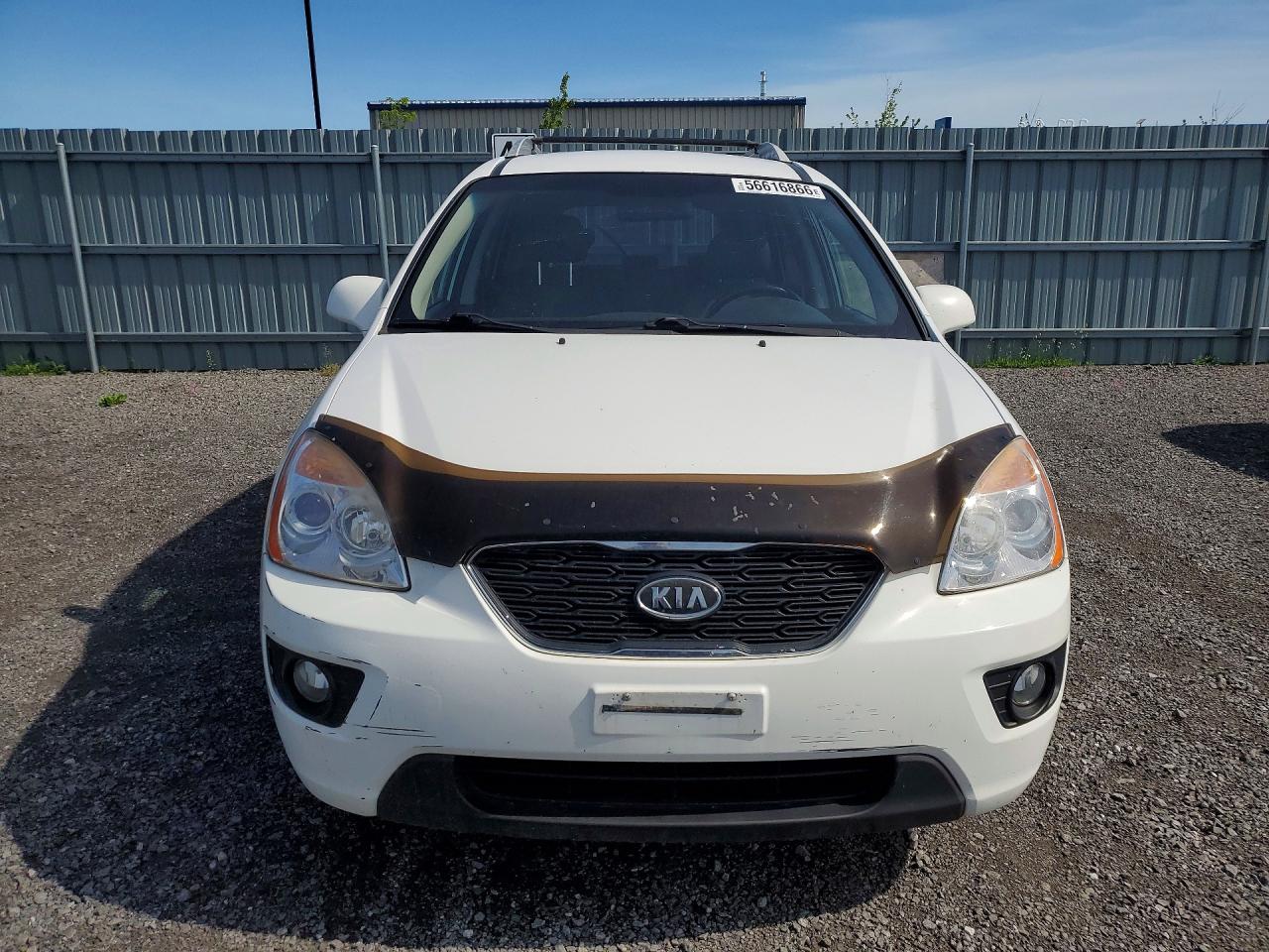 2012 Kia Rondo White vin: KNAHH8A85C7372618