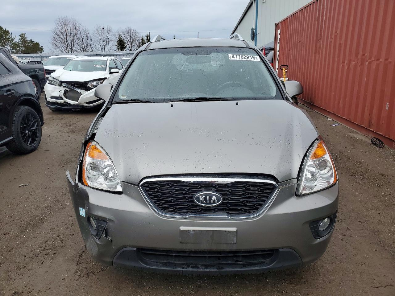 2011 Kia Rondo Серебряный vin: KNAHH8C60B7360130