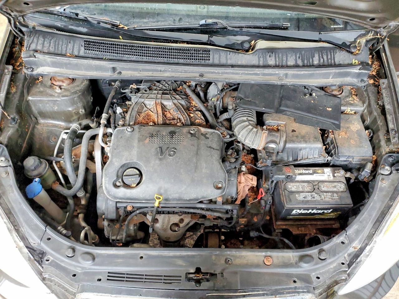 2011 Kia Rondo Коричневый vin: KNAHH8C61B7343854