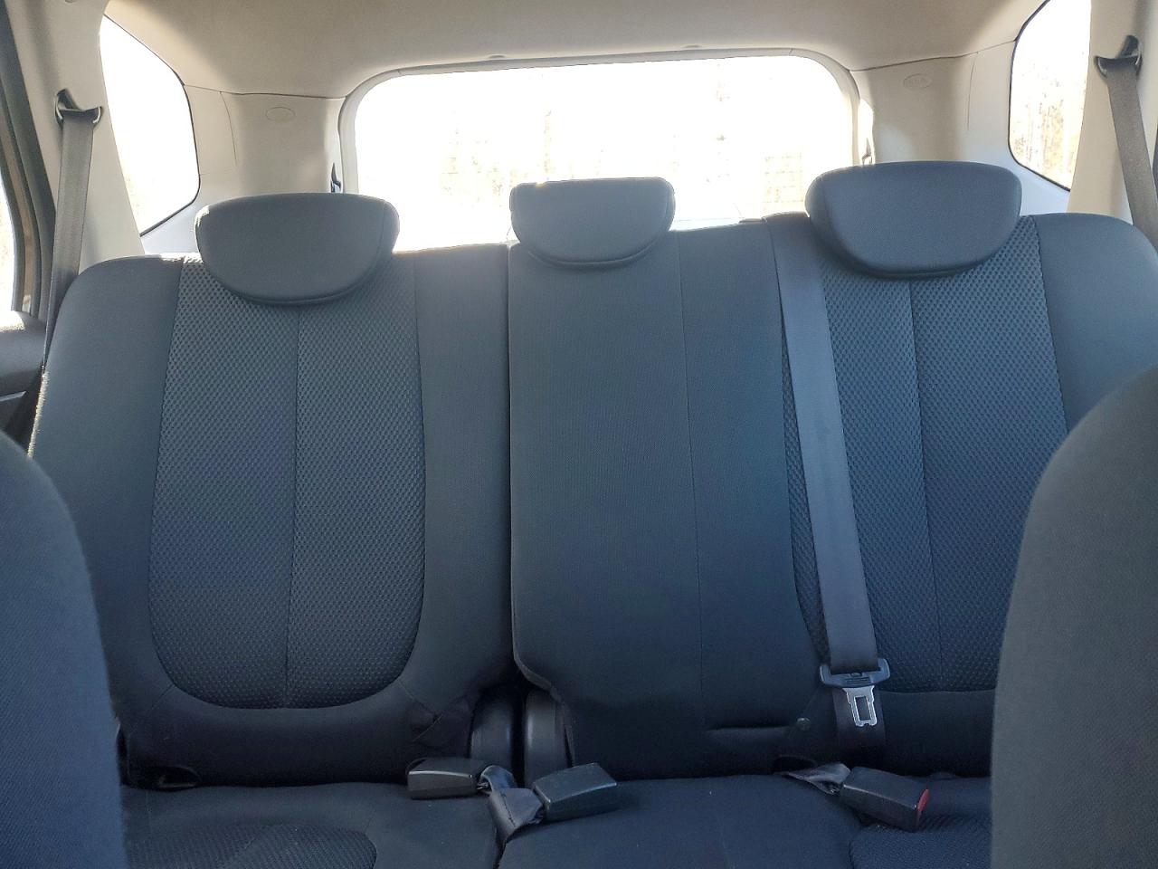 2011 Kia Rondo Серый vin: KNAHH8C87B7364077