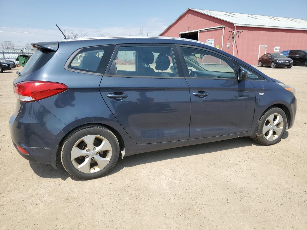 2016 Kia Rondo  Синий vin: KNAHT8A31G7126626