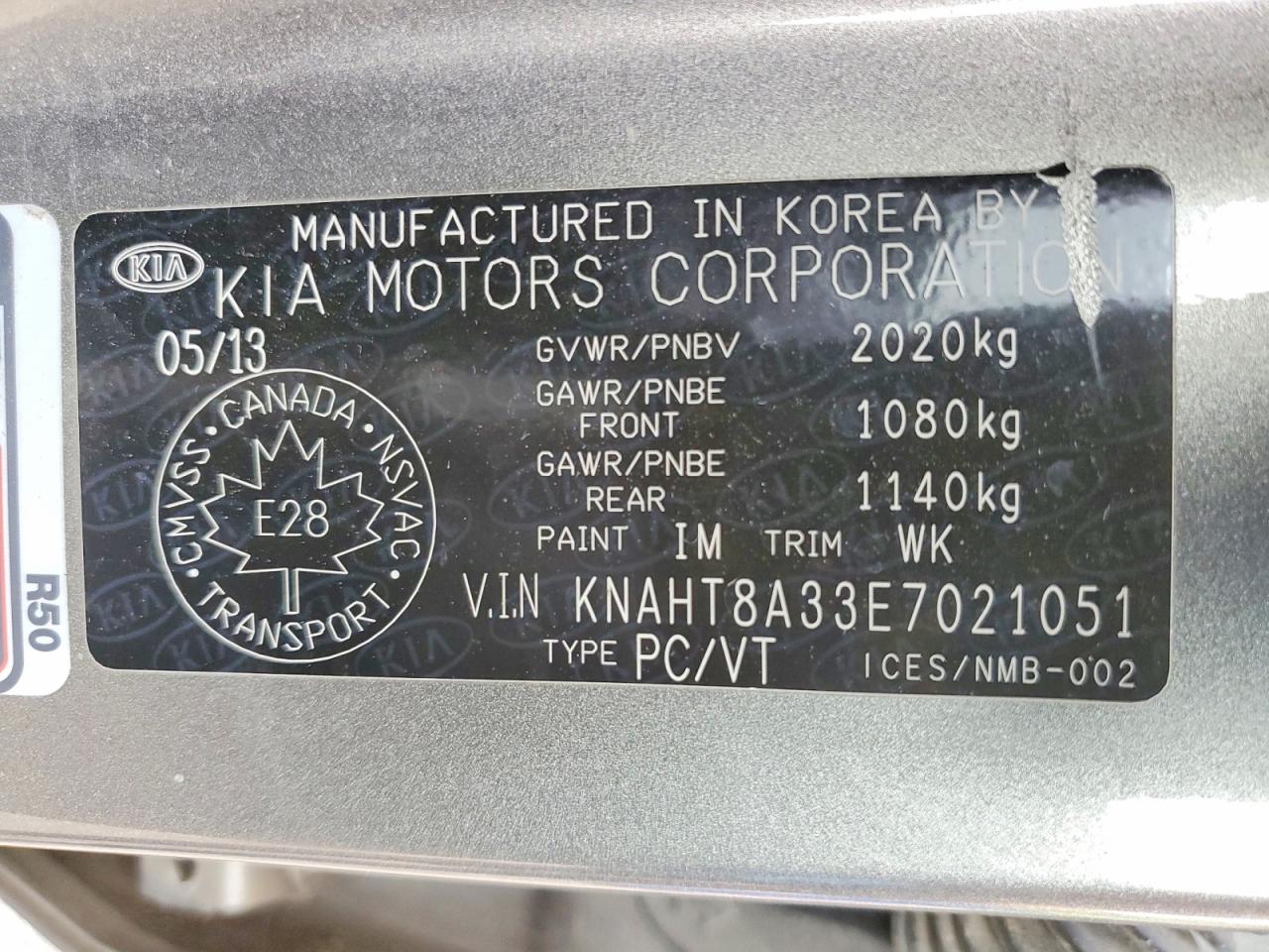 2014 Kia Rondo Gray vin: KNAHT8A33E7021051