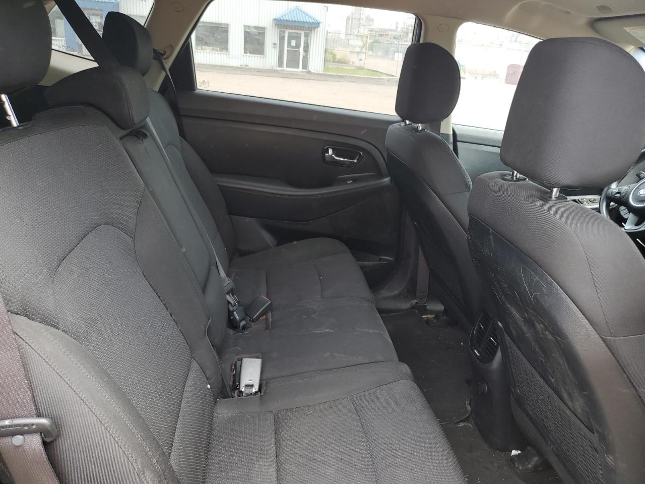 2016 Kia Rondo    Gray vin: KNAHT8A33G7129690