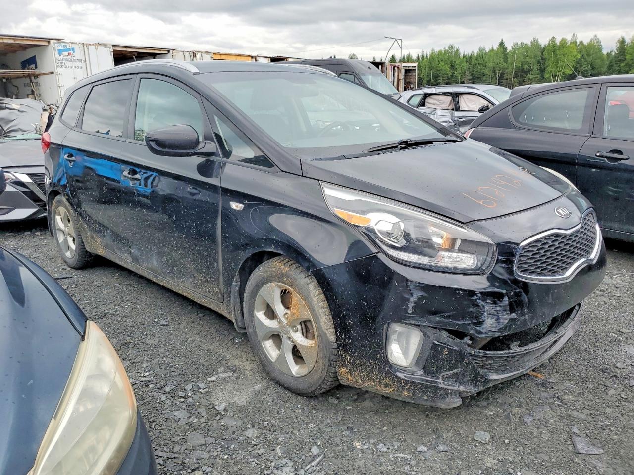 2015 Kia Rondo Черный vin: KNAHT8A37F7079939