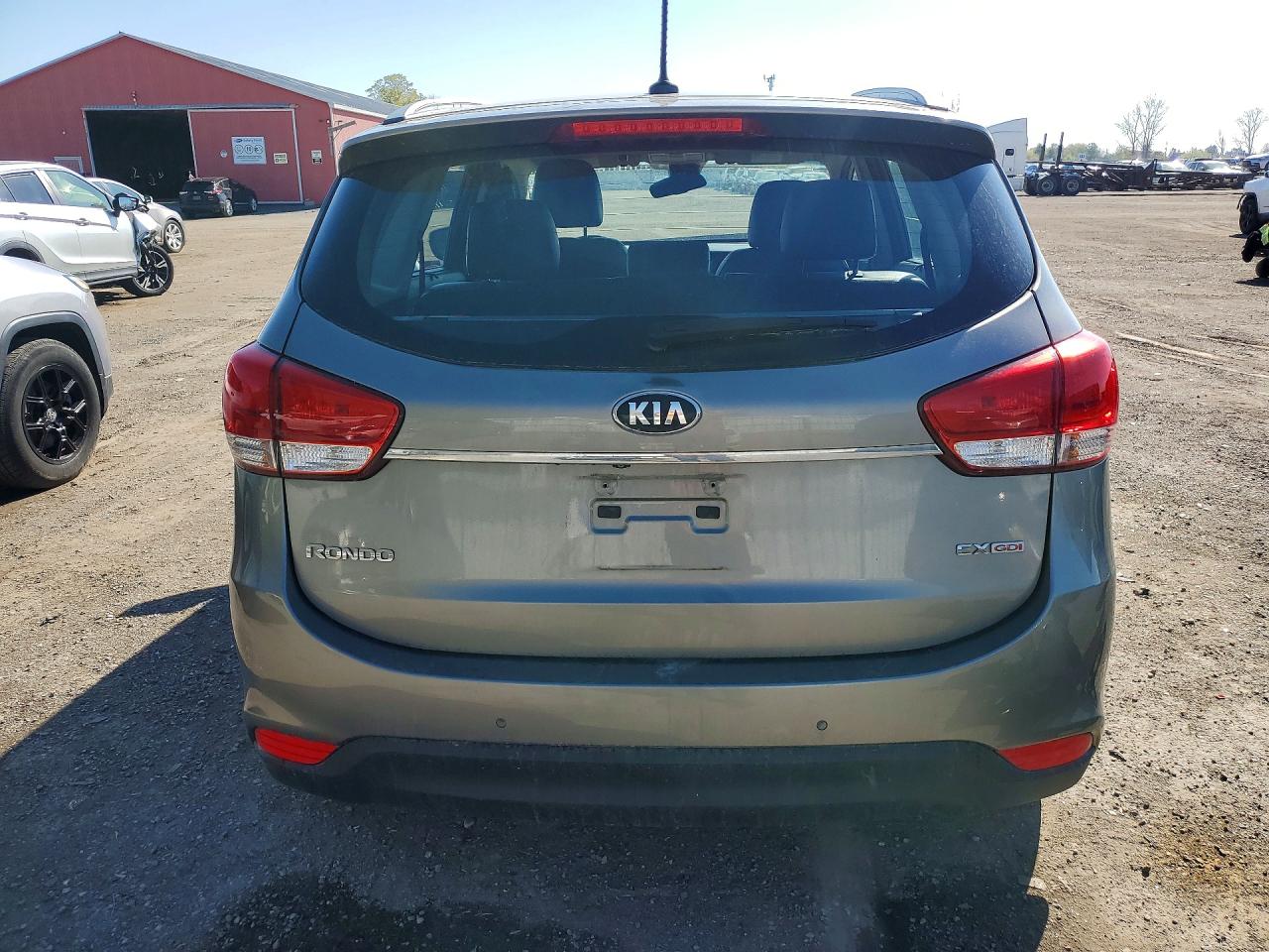 2014 Kia Rondo Gray vin: KNAHU8A33E7046187