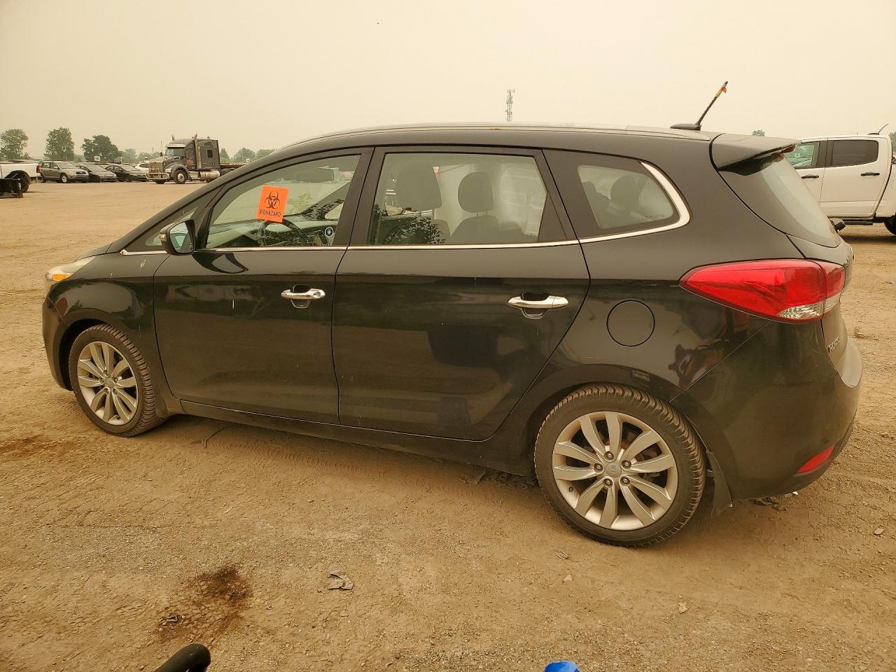 2015 Kia Rondo Black vin: KNAHU8A35F7122722